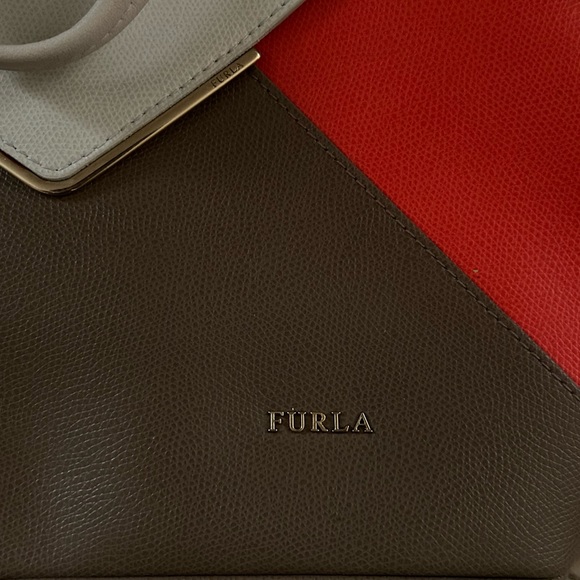 Furla Medium Keris Handbag - Picture 3 of 12